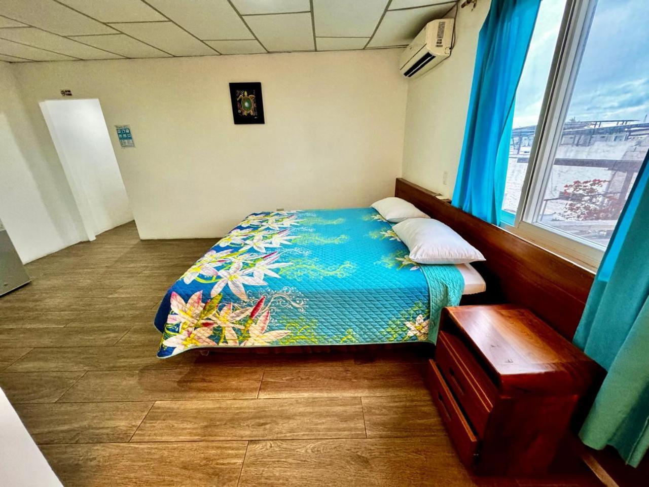 Hostal Muyuyo Puerto Ayora  Zewnętrze zdjęcie