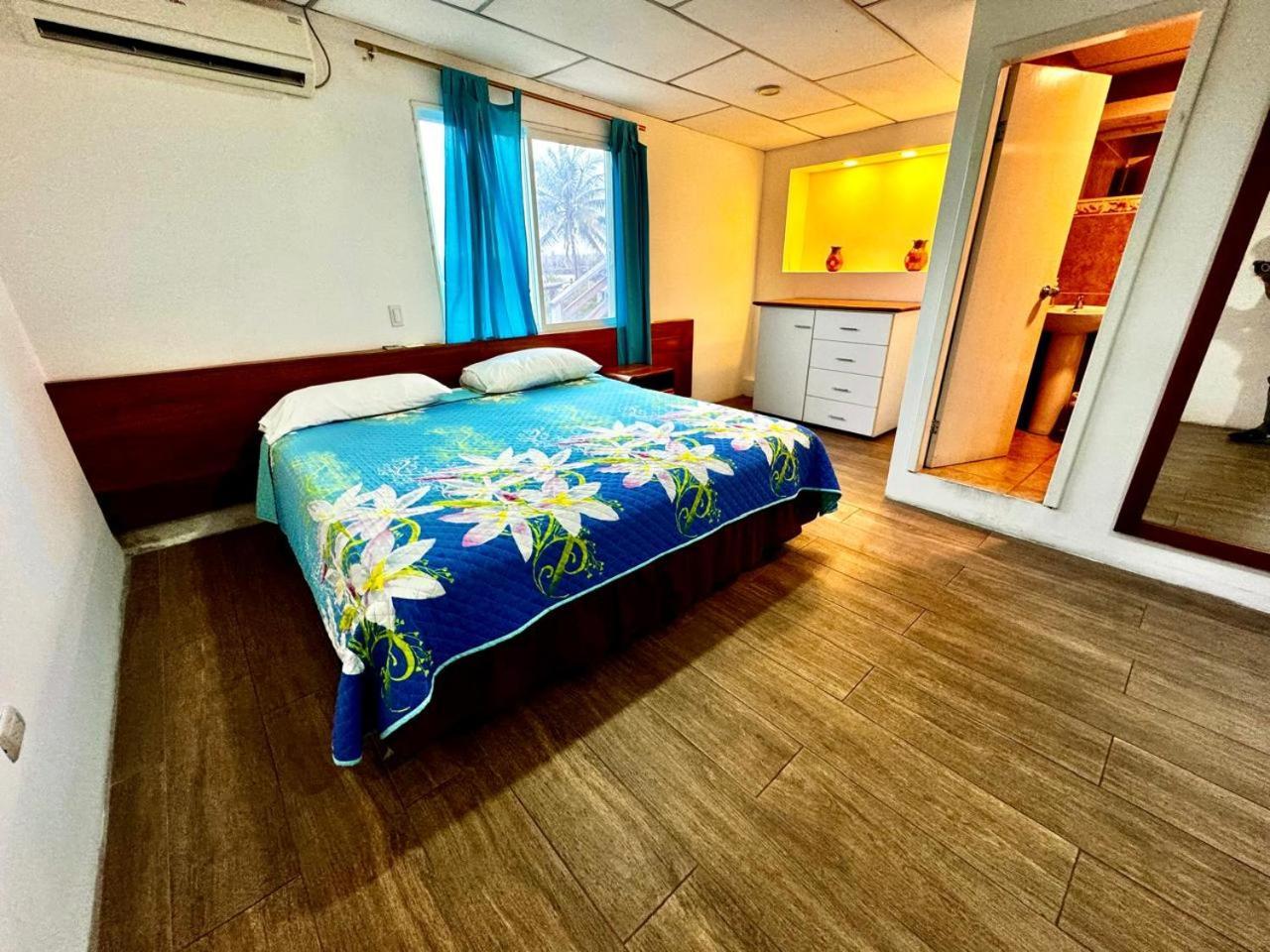 Hostal Muyuyo Puerto Ayora  Zewnętrze zdjęcie