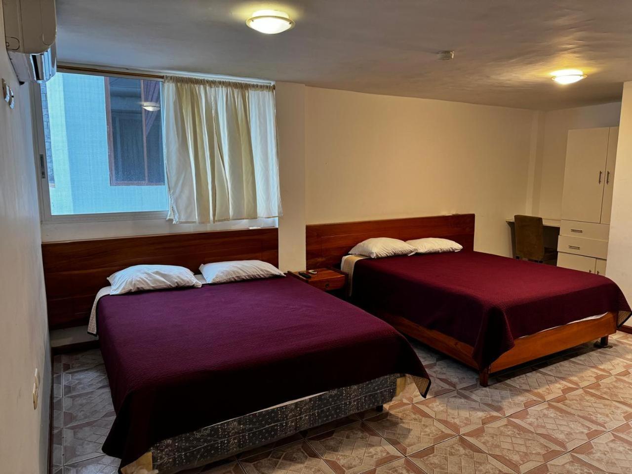 Hostal Muyuyo Puerto Ayora  Zewnętrze zdjęcie