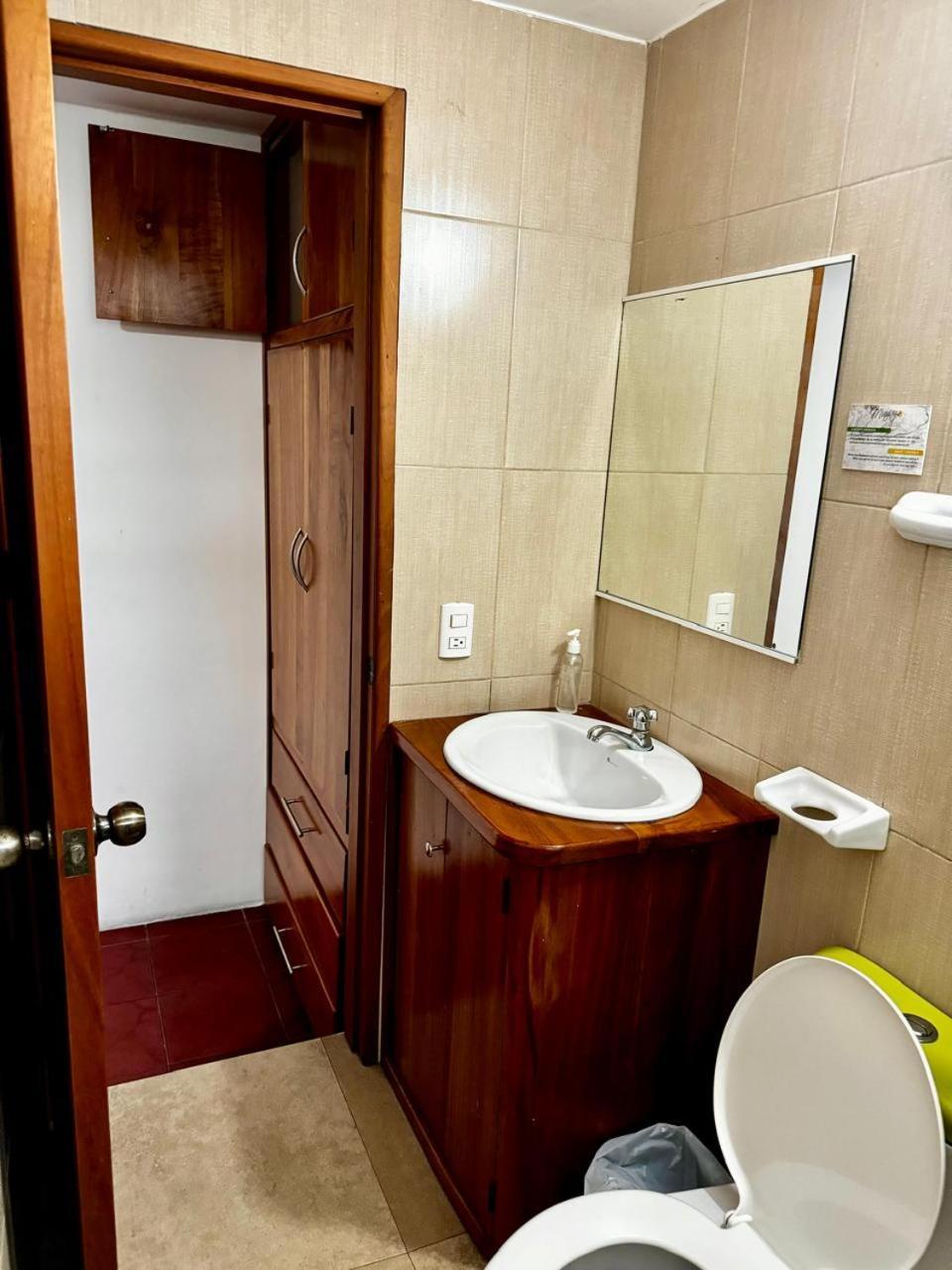 Hostal Muyuyo Puerto Ayora  Zewnętrze zdjęcie