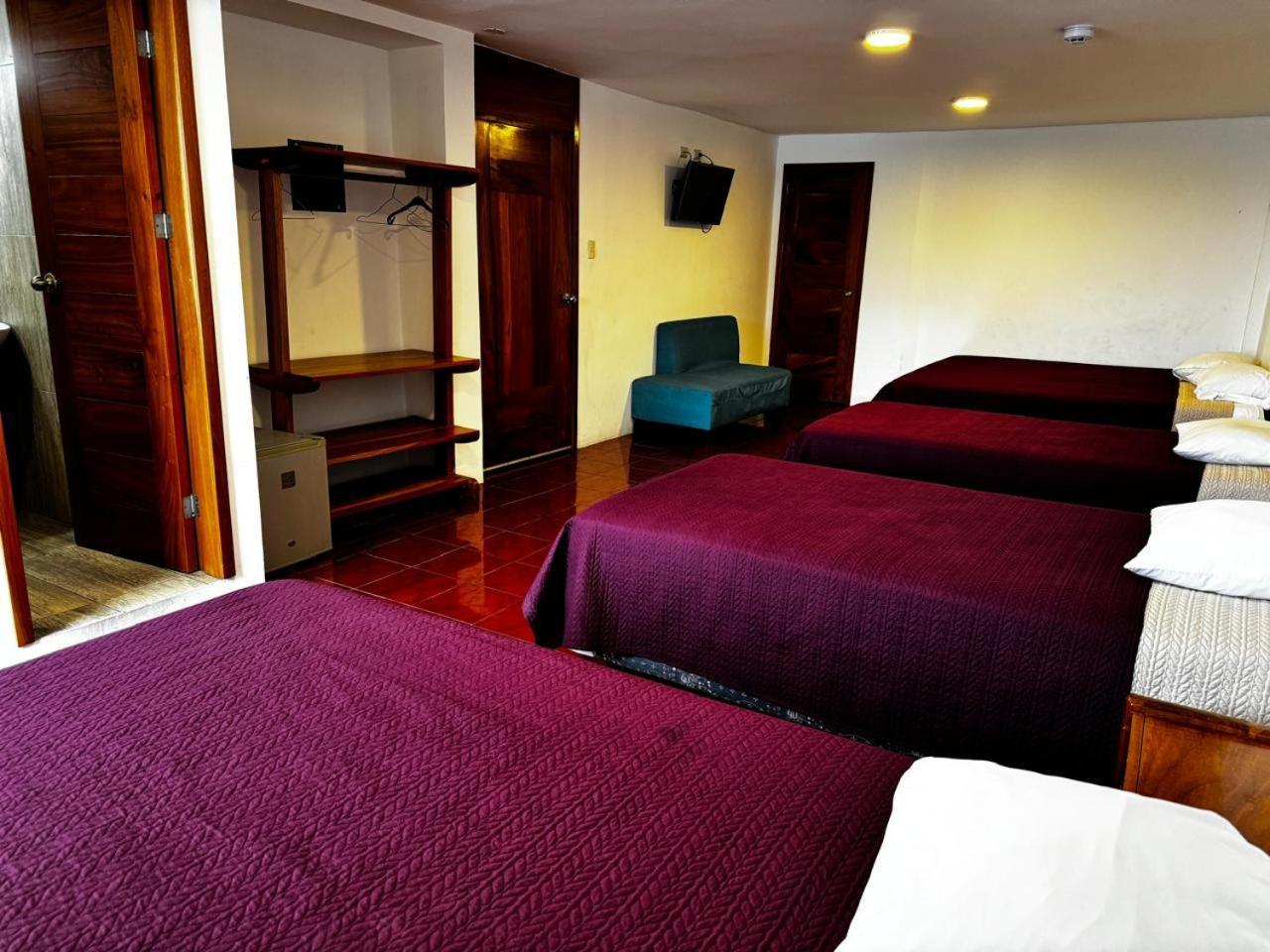Hostal Muyuyo Puerto Ayora  Zewnętrze zdjęcie