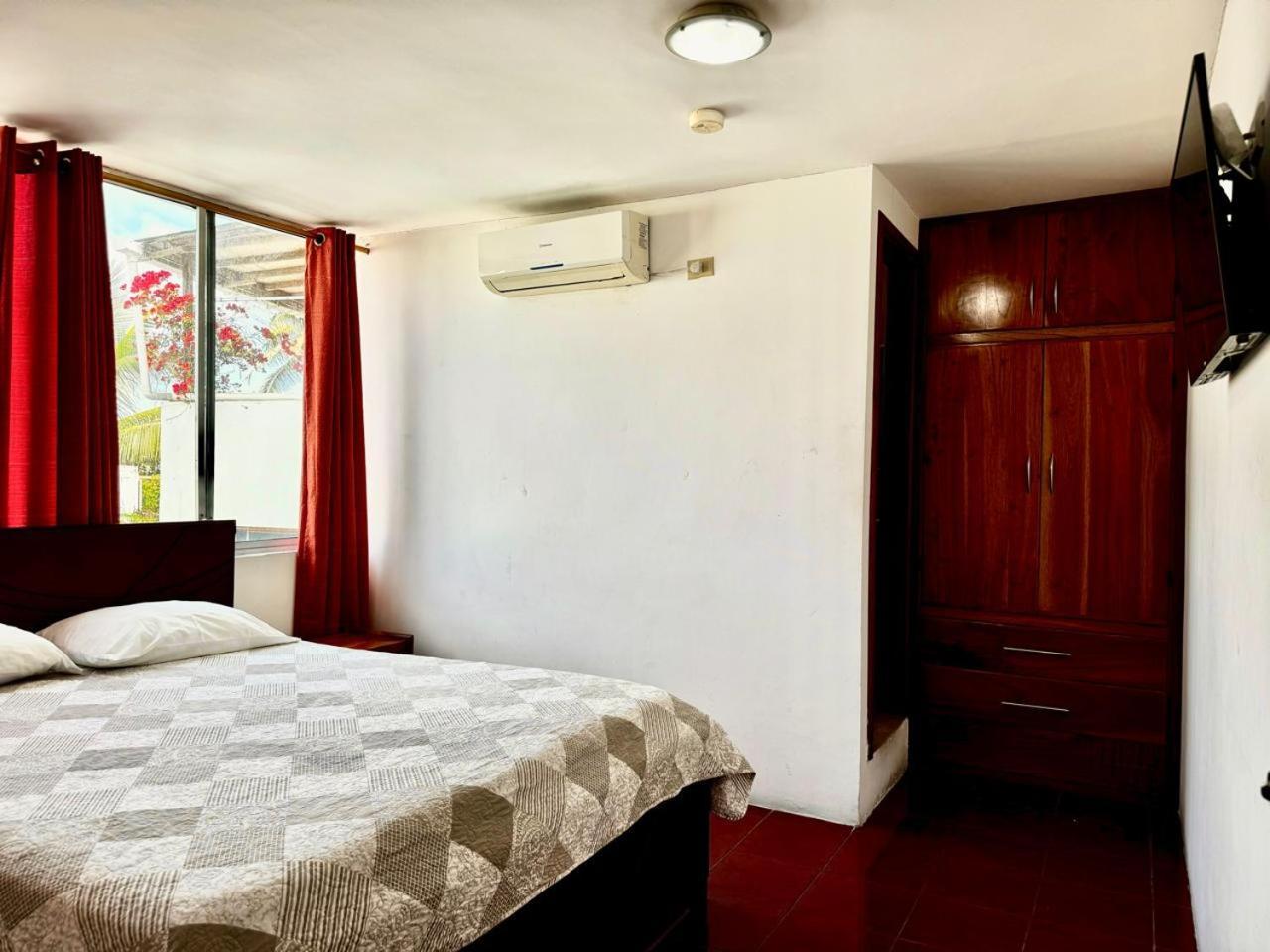 Hostal Muyuyo Puerto Ayora  Zewnętrze zdjęcie